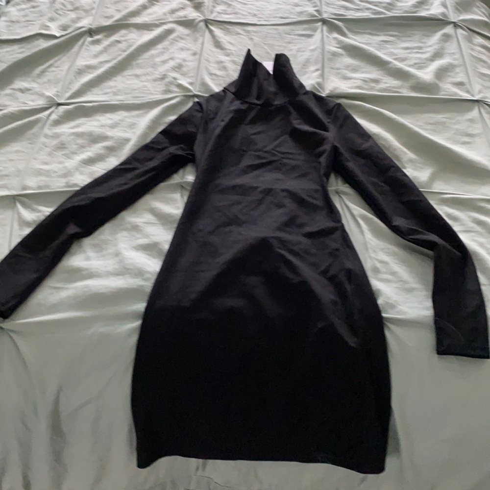 Black backless dress